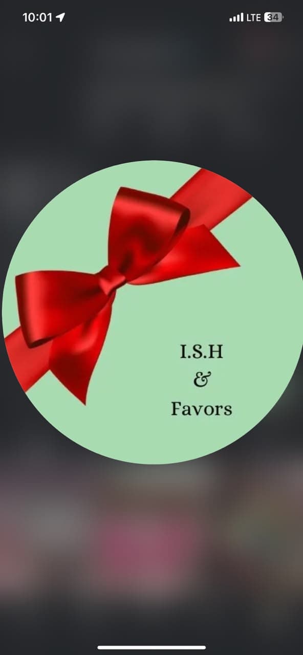 Ivory Souvenir Hub & Favors